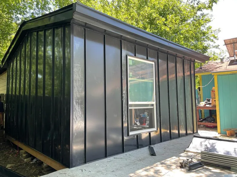 Black standing seam metal wall panels for Roof Inspection in Globe